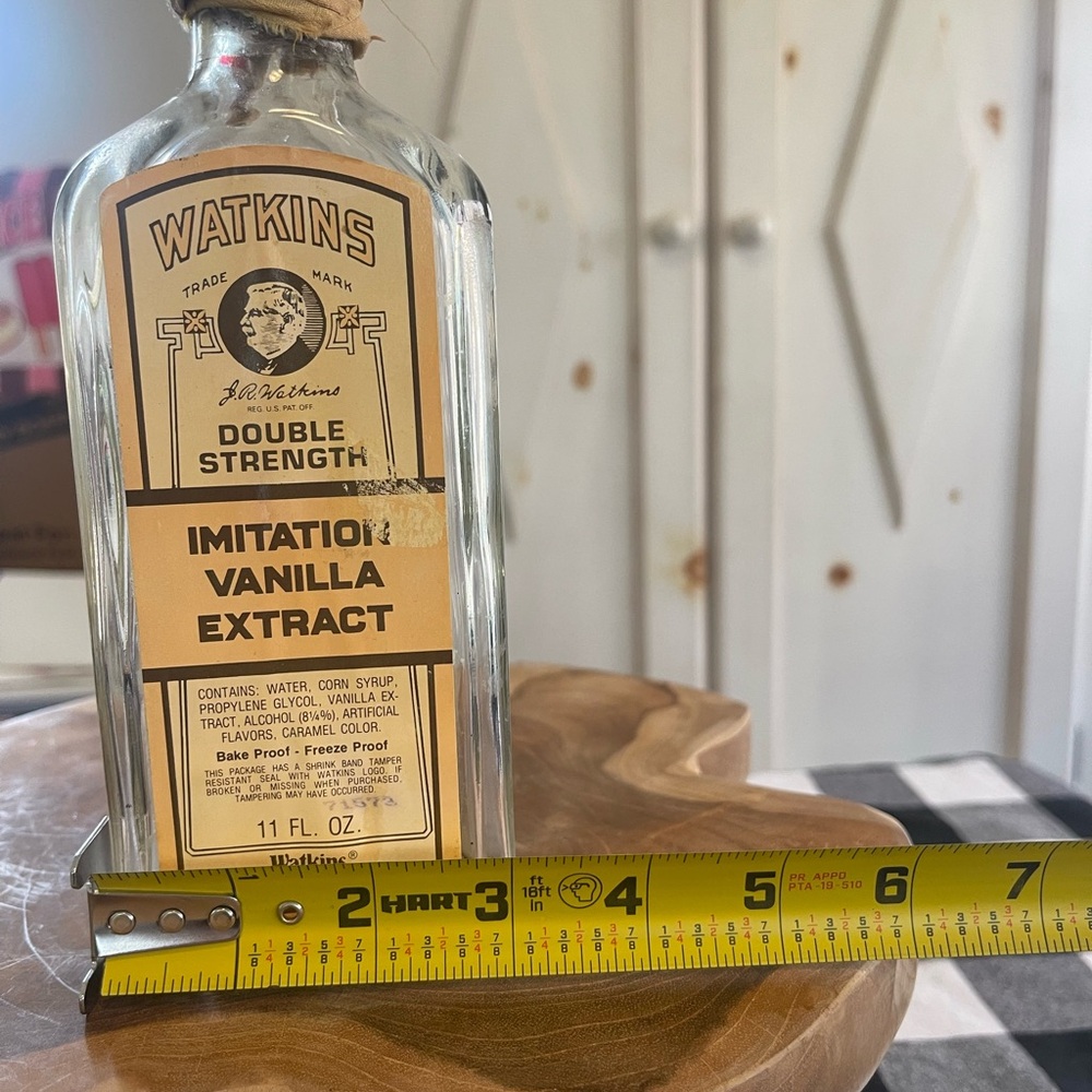Vintage Watkins Double Strength Vanilla Extract bottle! - Picture 8 of 9